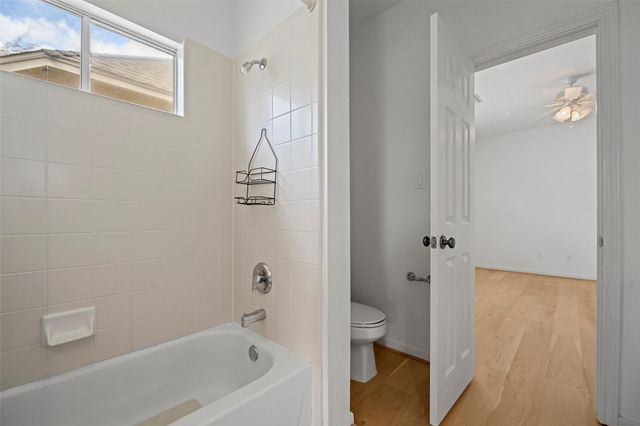 98 E Beckonvale Circle, The Woodlands, TX 77382