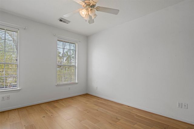 98 E Beckonvale Circle, The Woodlands, TX 77382