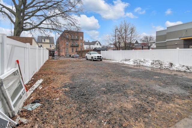 635 Madison Ave, Paterson City, NJ 07514