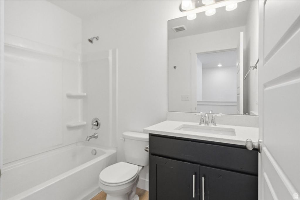 Image 13 of property listing at 21 W 440 N, Smithfield, UT 84335