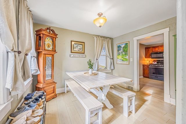 46 Worthington Rd, Huntington, MA 01050