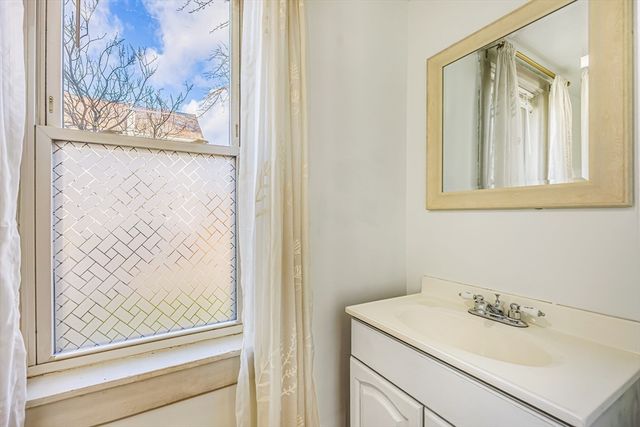 46 Worthington Rd, Huntington, MA 01050