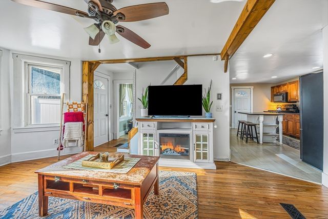 46 Worthington Rd, Huntington, MA 01050