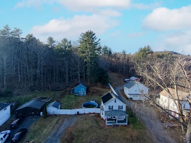 46 Worthington Rd, Huntington, MA 01050