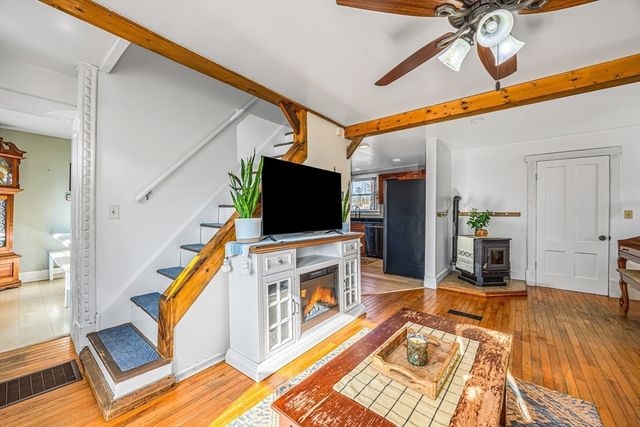 46 Worthington Rd, Huntington, MA 01050