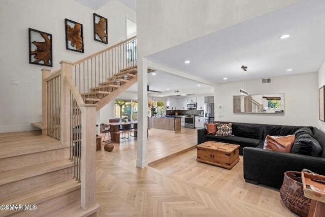 363 Larcom Street, Thousand Oaks, CA 91360