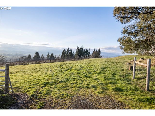 15682 Ne Yamhill Rd, Yamhill, OR 97148