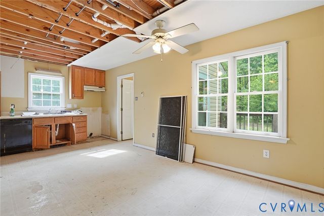 6045 Hopewell Rd, New Kent, VA 23124