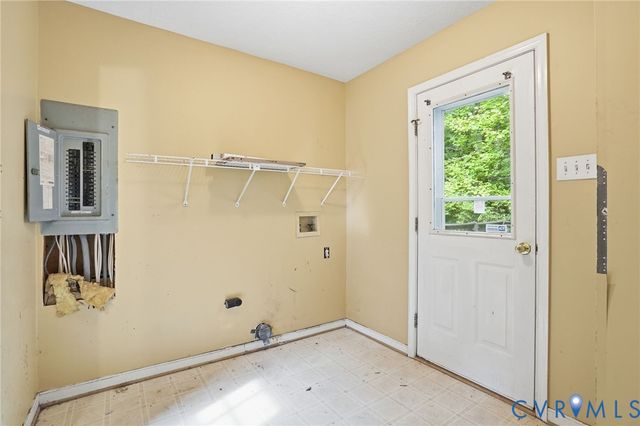 6045 Hopewell Rd, New Kent, VA 23124