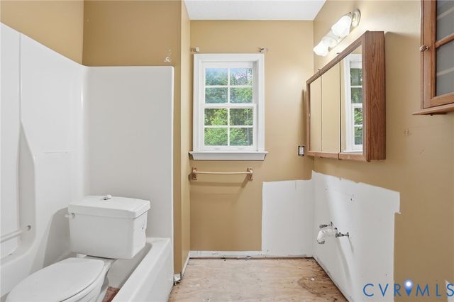 6045 Hopewell Rd, New Kent, VA 23124