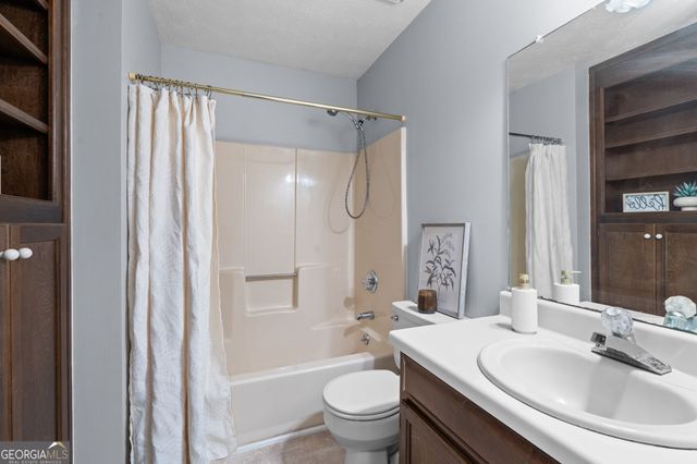 1487 Queen Anns Lane, Macon, GA 31220