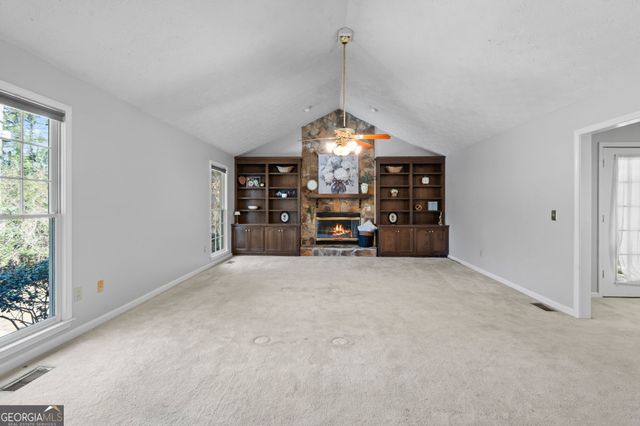 1487 Queen Anns Lane, Macon, GA 31220