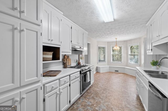 1487 Queen Anns Lane, Macon, GA 31220