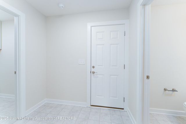 15317 Sherwood Lane, Lansing, MI 48906