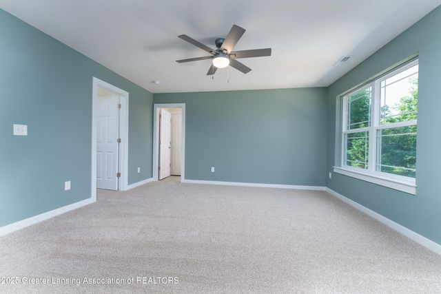 15317 Sherwood Lane, Lansing, MI 48906