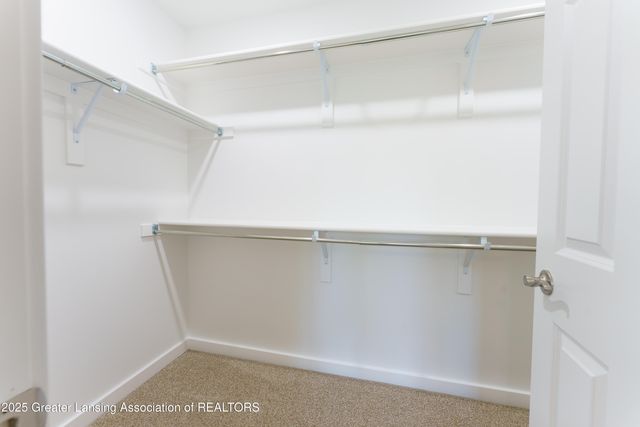 15317 Sherwood Lane, Lansing, MI 48906