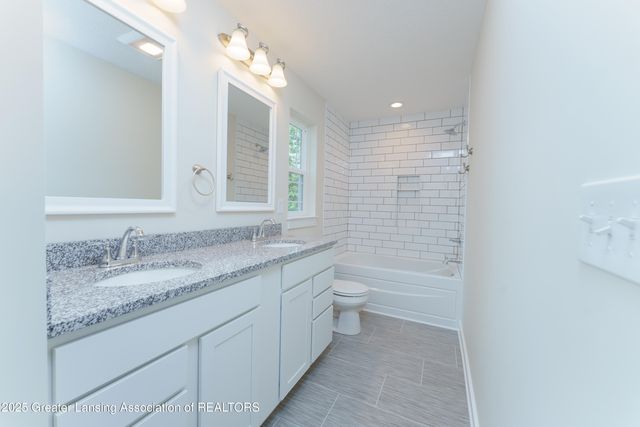 15317 Sherwood Lane, Lansing, MI 48906