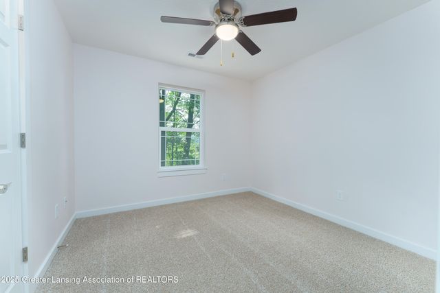 15317 Sherwood Lane, Lansing, MI 48906