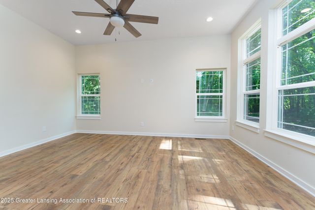 15317 Sherwood Lane, Lansing, MI 48906