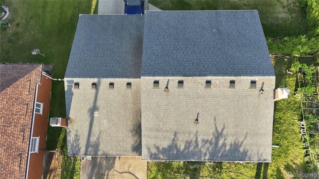 33011 Crestwell Drive, Sterling Heights, MI 48310