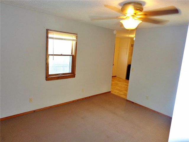 100 W Adams Street, Pittsburg, KS 66762