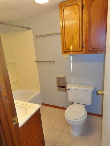 100 W Adams Street, Pittsburg, KS 66762