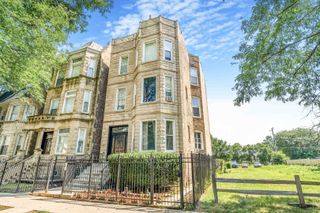 5225 S Indiana Avenue, Chicago, IL 60615