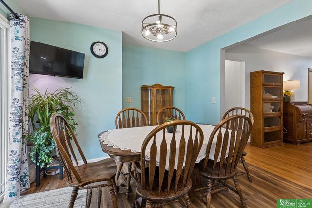 8006 Nina Street, Omaha, NE 68124