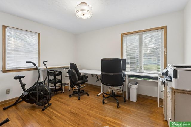 8006 Nina Street, Omaha, NE 68124