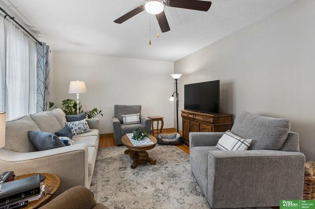 8006 Nina Street, Omaha, NE 68124