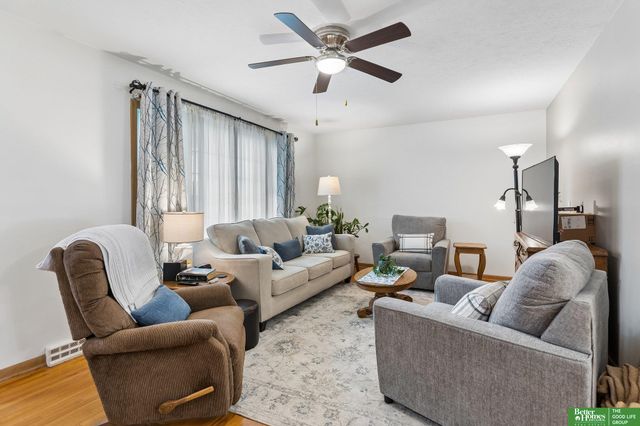 8006 Nina Street, Omaha, NE 68124