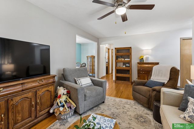 8006 Nina Street, Omaha, NE 68124