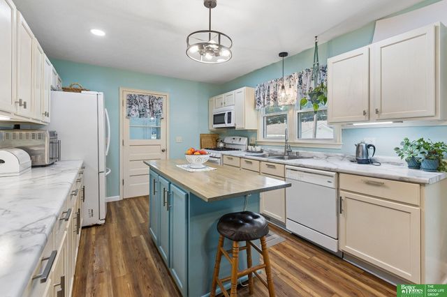 8006 Nina Street, Omaha, NE 68124