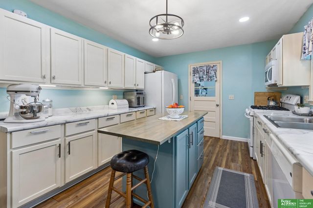 8006 Nina Street, Omaha, NE 68124