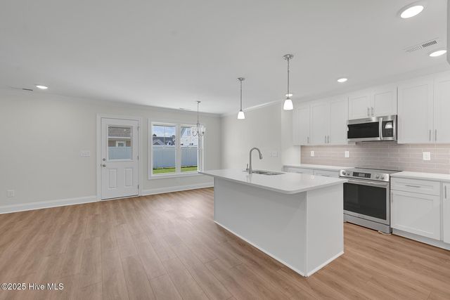 633 Abigail Taylor Drive B, Greenville, NC 27834