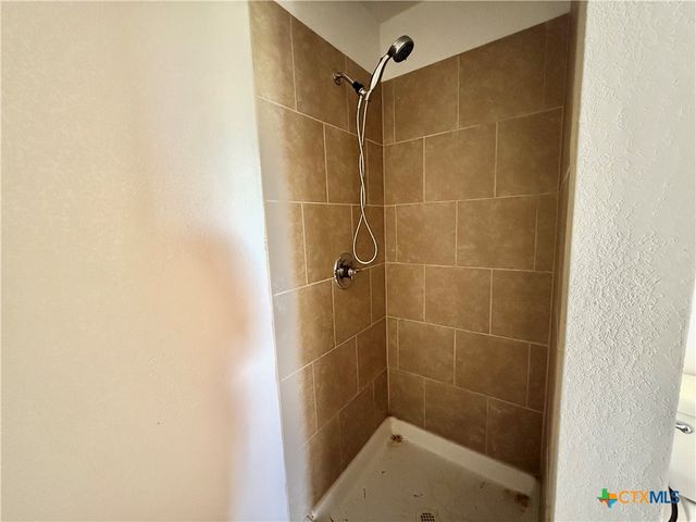 16066 Mclennan Road, Troy, TX 76579