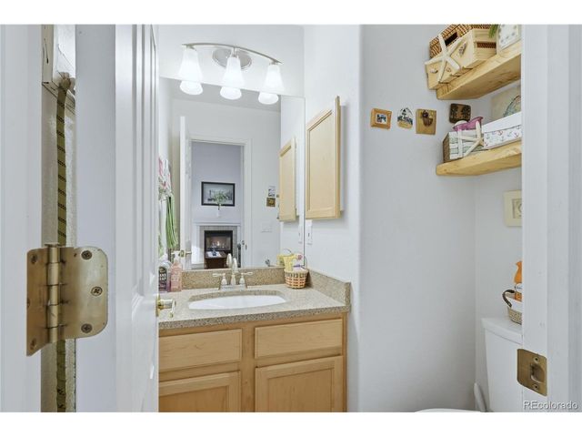 2126 S Espana St, Aurora, CO 80013