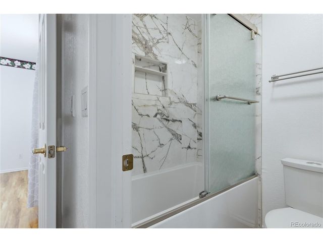 2126 S Espana St, Aurora, CO 80013