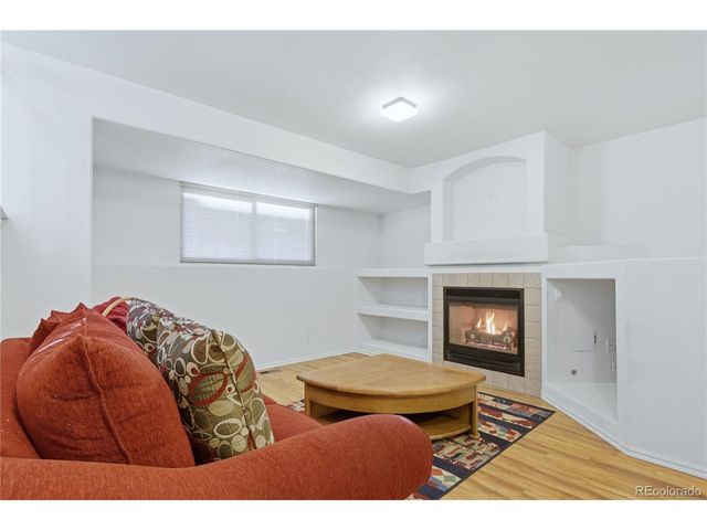 2126 S Espana St, Aurora, CO 80013