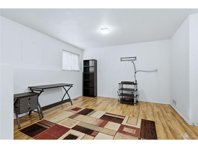 2126 S Espana St, Aurora, CO 80013