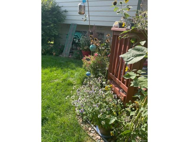 2126 S Espana St, Aurora, CO 80013