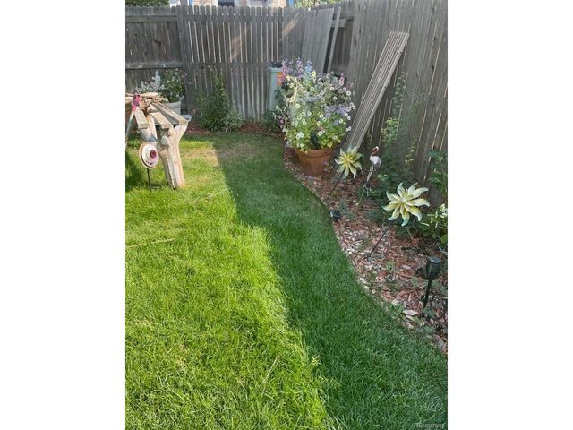 2126 S Espana St, Aurora, CO 80013