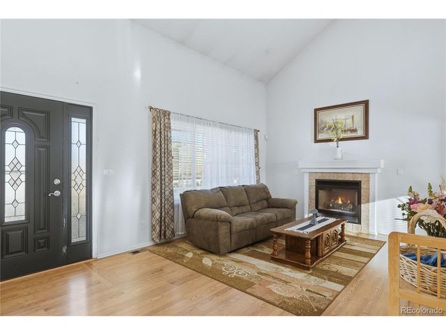 2126 S Espana St, Aurora, CO 80013