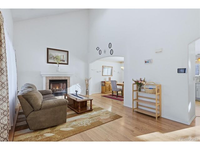 2126 S Espana St, Aurora, CO 80013