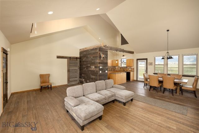 1704 Roundup Boulevard, Belgrade, MT 59714