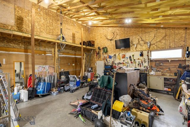 1704 Roundup Boulevard, Belgrade, MT 59714