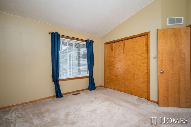 2466 Bridgeport Lane Se 35, City Of Kentwood, MI 49508