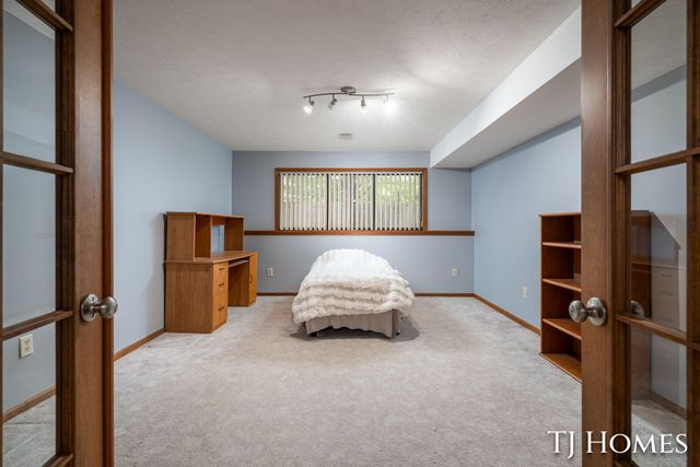 2466 Bridgeport Lane Se 35, City Of Kentwood, MI 49508