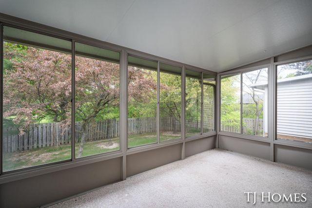 2466 Bridgeport Lane Se 35, City Of Kentwood, MI 49508