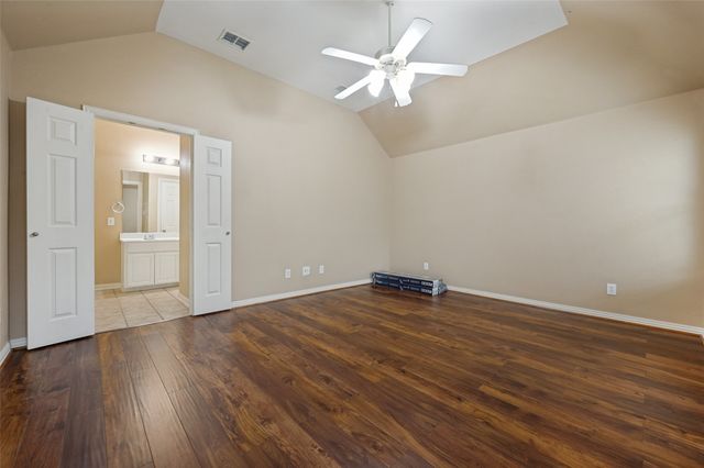 7806 Quiet Waters Drive, Arlington, TX 76016